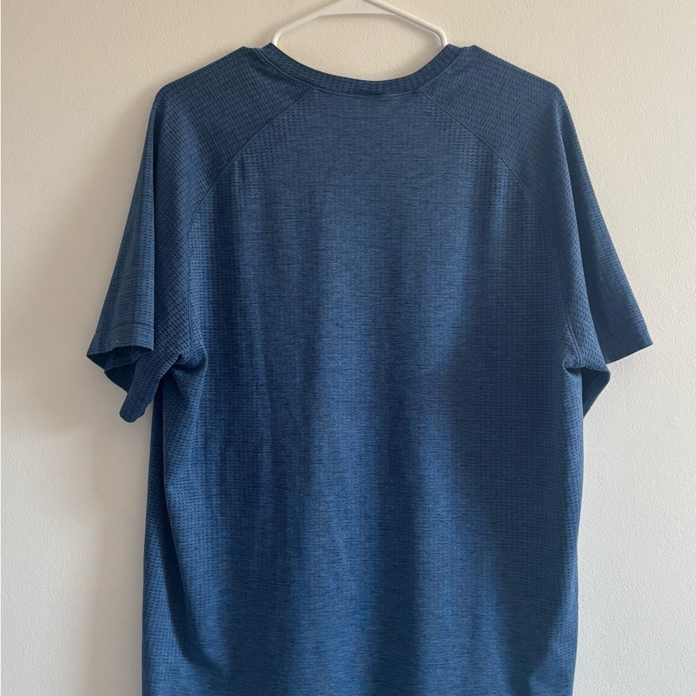 Metal Vent Tee, Lululemon blue - Picture 2 of 4